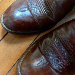 Justin Boots~ BUCK CHESNUT